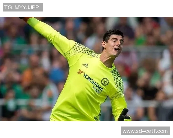 库尔图瓦：从守门员到传奇的蜕变之路与足球生涯回顾