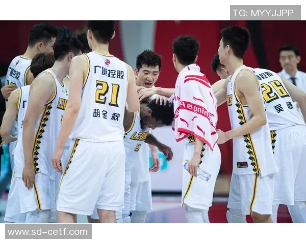 青岛与广厦精彩对决比赛录像回顾分析及精彩瞬间集锦 青岛与广厦精彩对决比赛录像回顾分析及精彩瞬间集锦