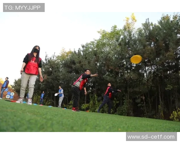 飞盘节奏盛典成都飞盘队荣登榜首展现实力与激情 飞盘节奏盛典成都飞盘队荣登榜首展现实力与激情