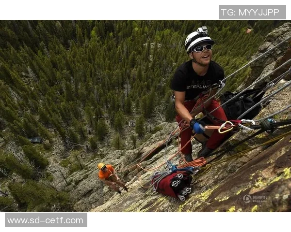 黄伟独家分享攀岩心得与技巧助你征服高峰挑战自我极限 黄伟独家分享攀岩心得与技巧助你征服高峰挑战自我极限